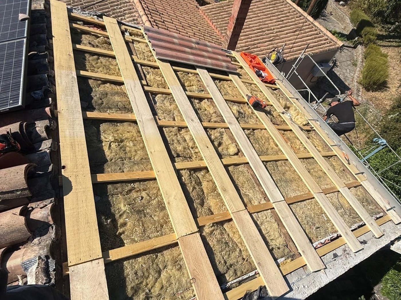 Isolation de toiture en laine minérale, travaux éligibles MaPrimeRénov'