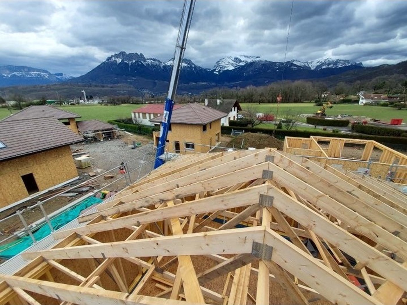 Charpente pyramidale en bois, chantier BGR Couverture
